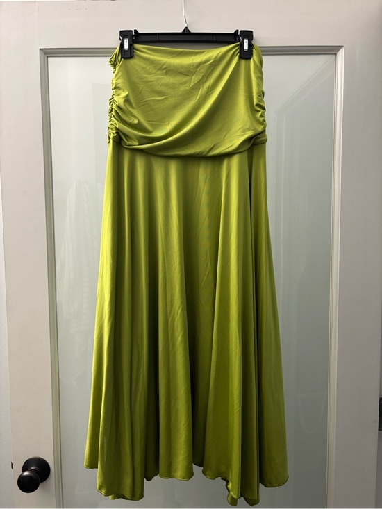 Peppermayo Dresses & Skirts - Peppermayo Liana Ruched Maxi Skirt - Green